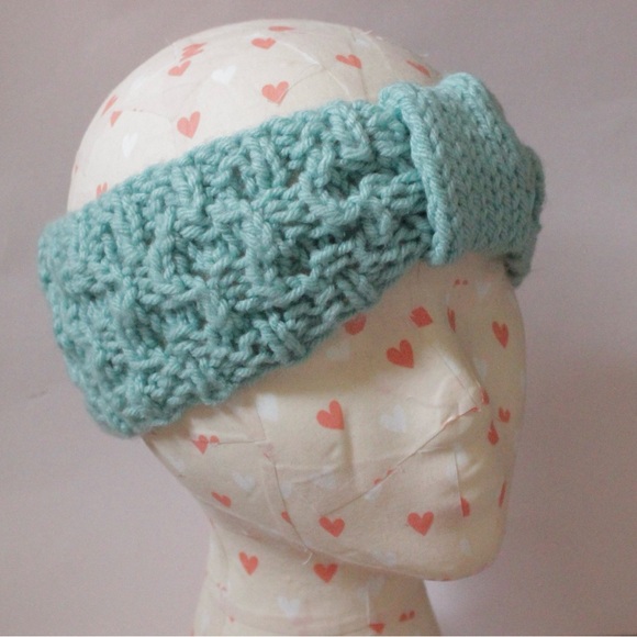 Handmade Women’s Chunky Knit Teal Headband and Scrunchie Set - Picture 4 of 7